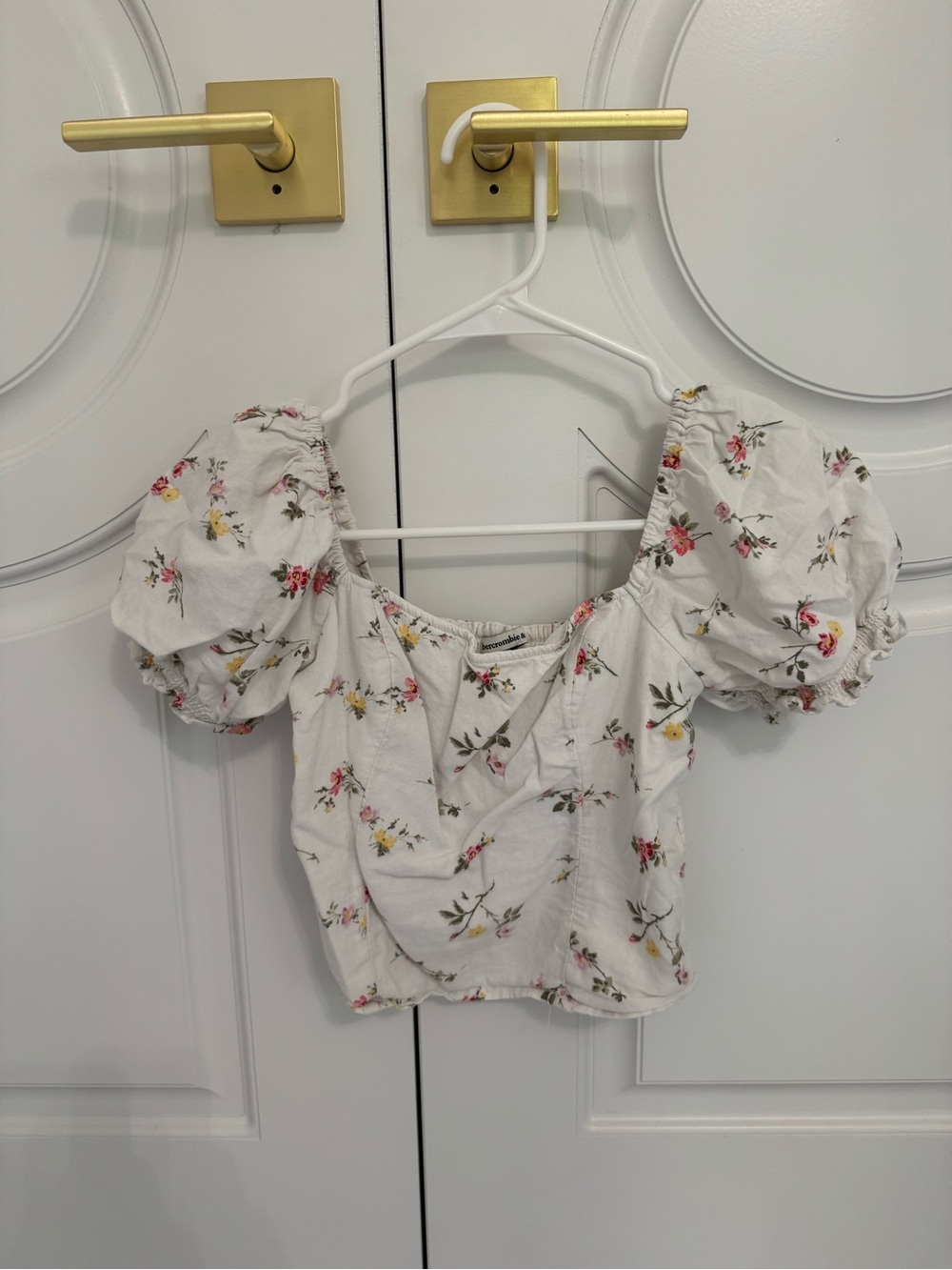 Abercrombie & Fitch White Floral Puff-Sleeve Crop Top